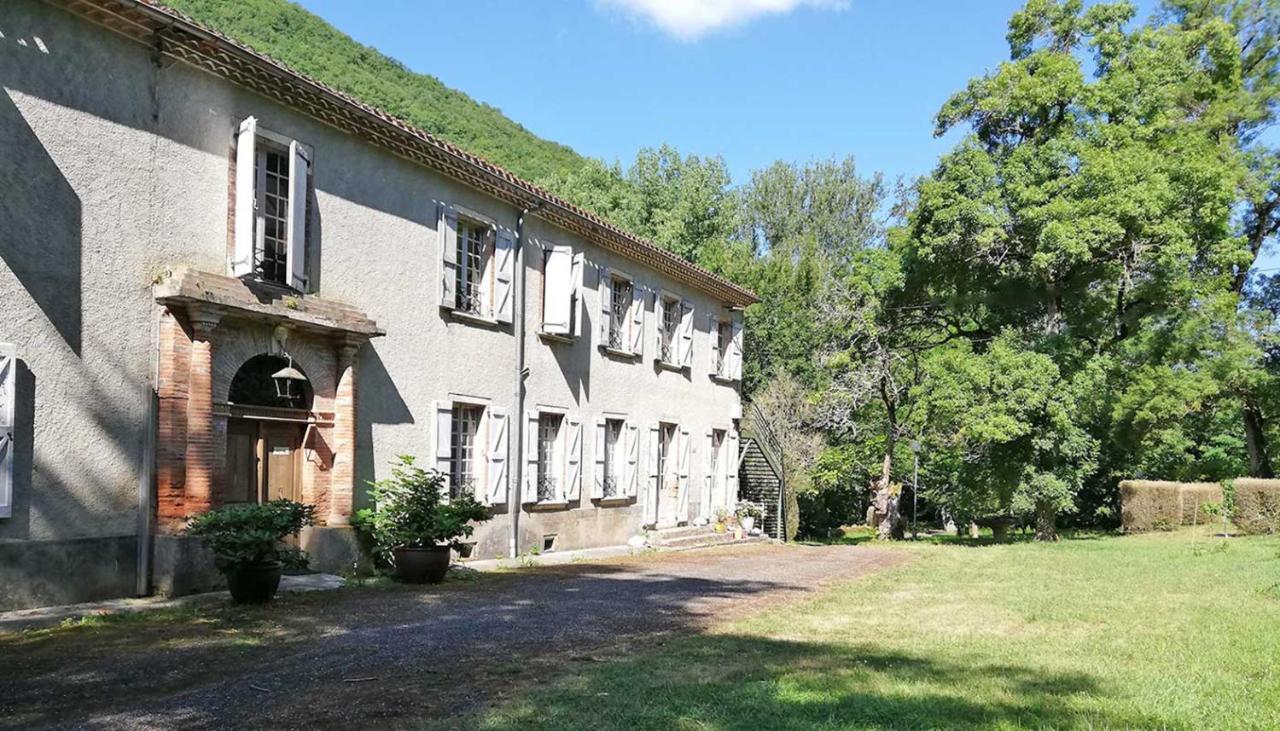 Отель Le Moulin De Saleth Сент-Антонен Экстерьер фото